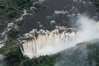 Victoria-Falls-L-32.jpg