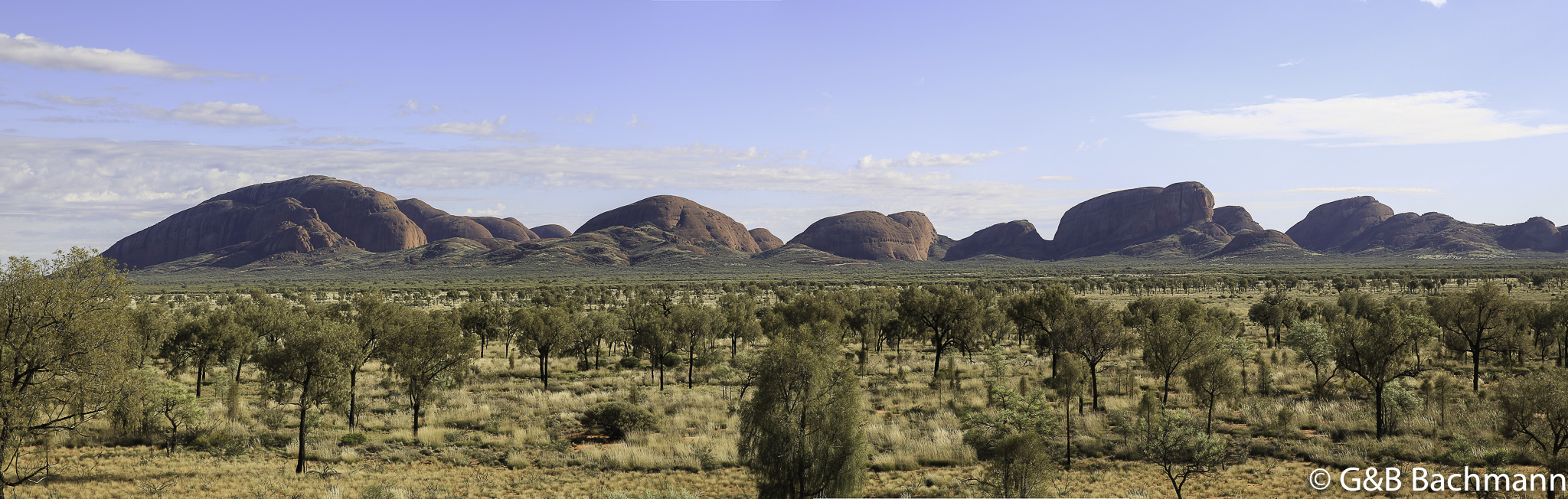 Panorama_Kata-Tjuta_Olgas_v4.jpg