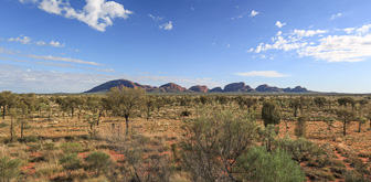 Panorama_Kata-Tjuta_Olgas.jpg