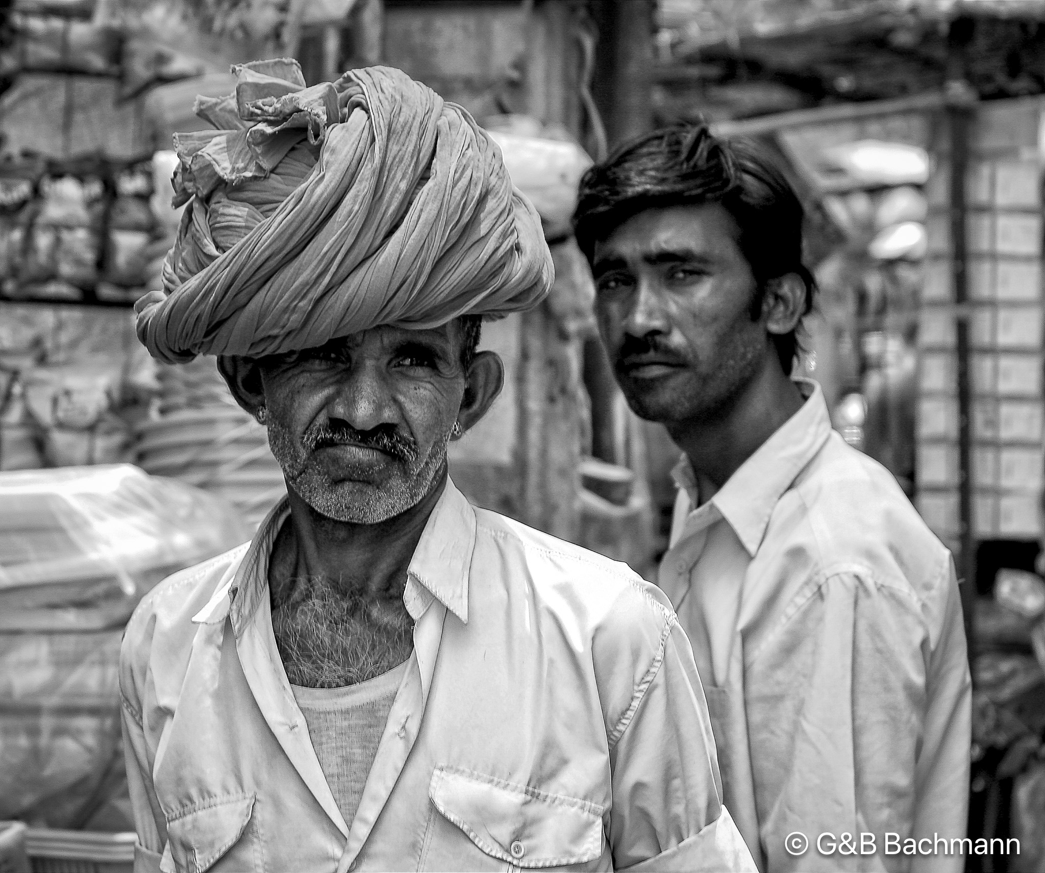 20100408_Market_Noria_Bats_1498-Edit.jpg