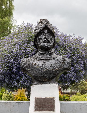 108A1717.jpg