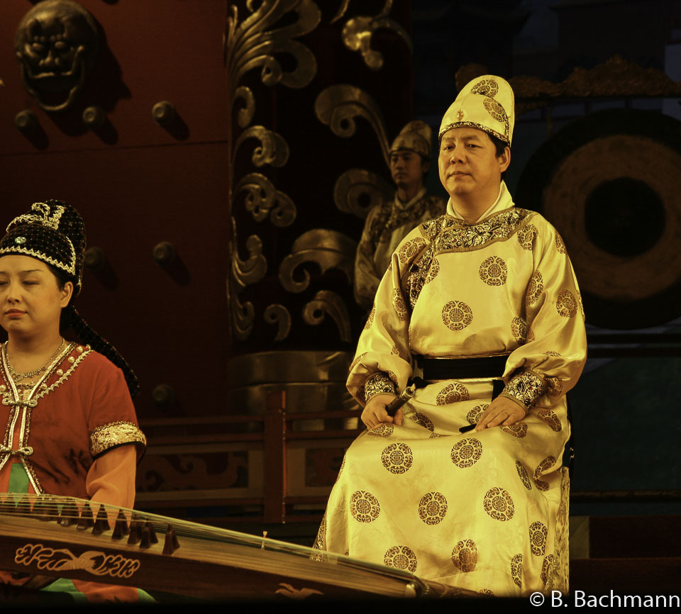 Danses-Tang_0002.jpg