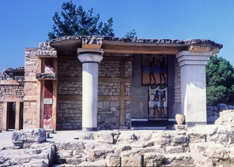 Heraklion_192_Propylée-Sud_Cnossos.jpg
