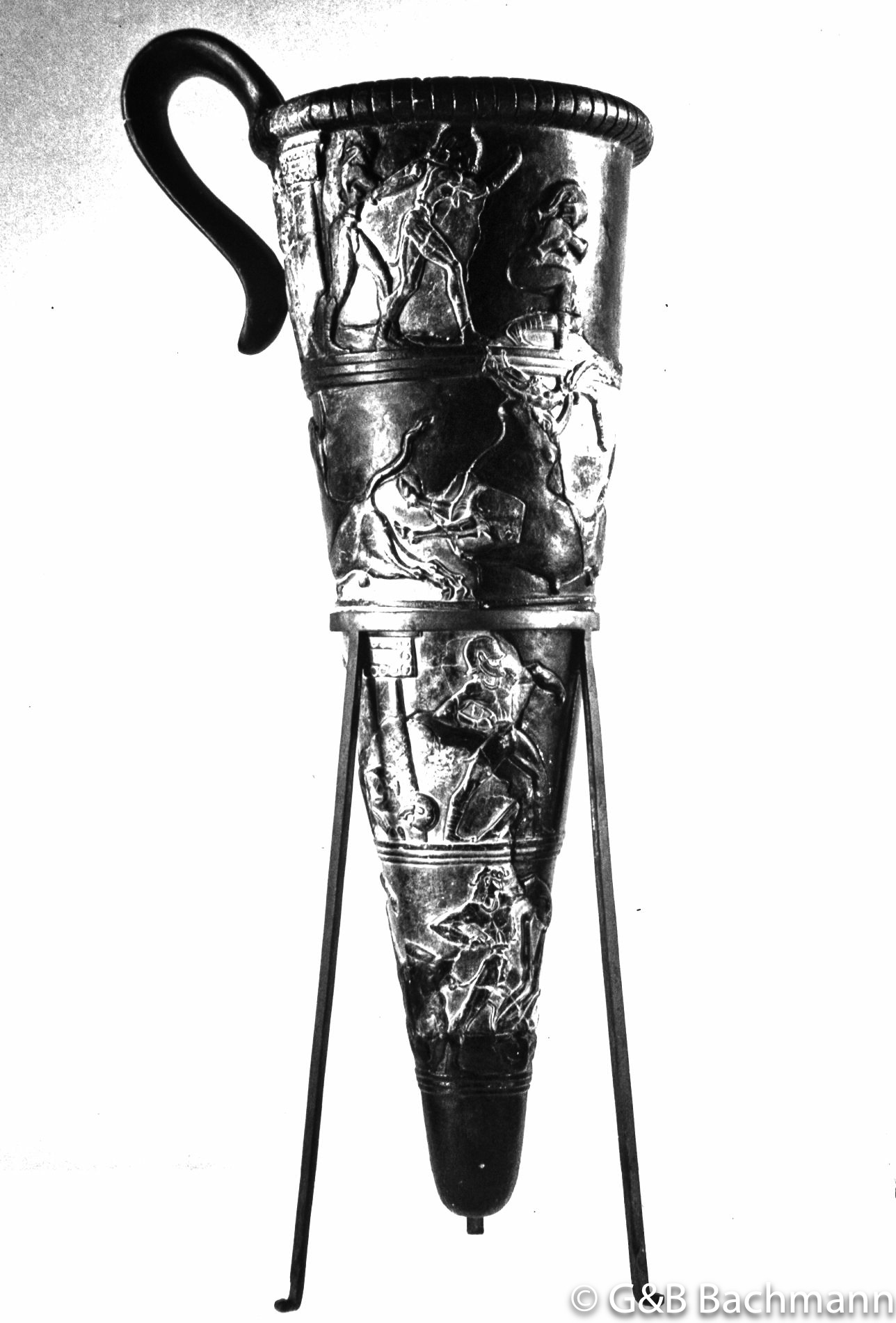Heraklion_188_Rhyton_Haghia-Triada.jpg