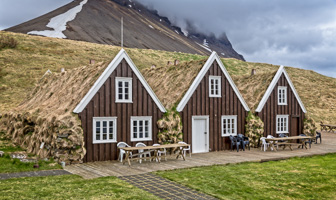 201506_Hrafnseyri-1-Modifier.jpg