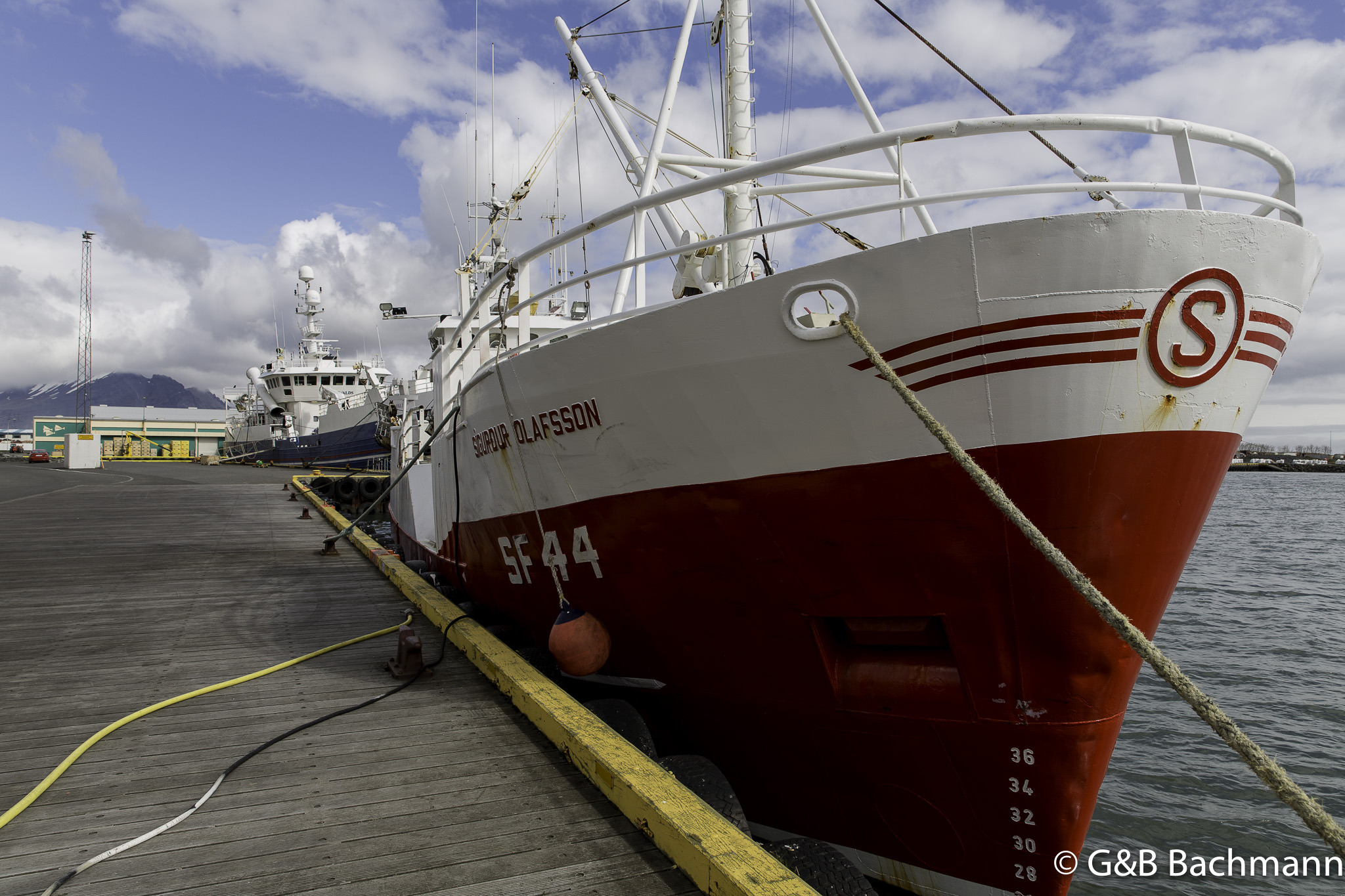 201505_Hoefn-3.jpg