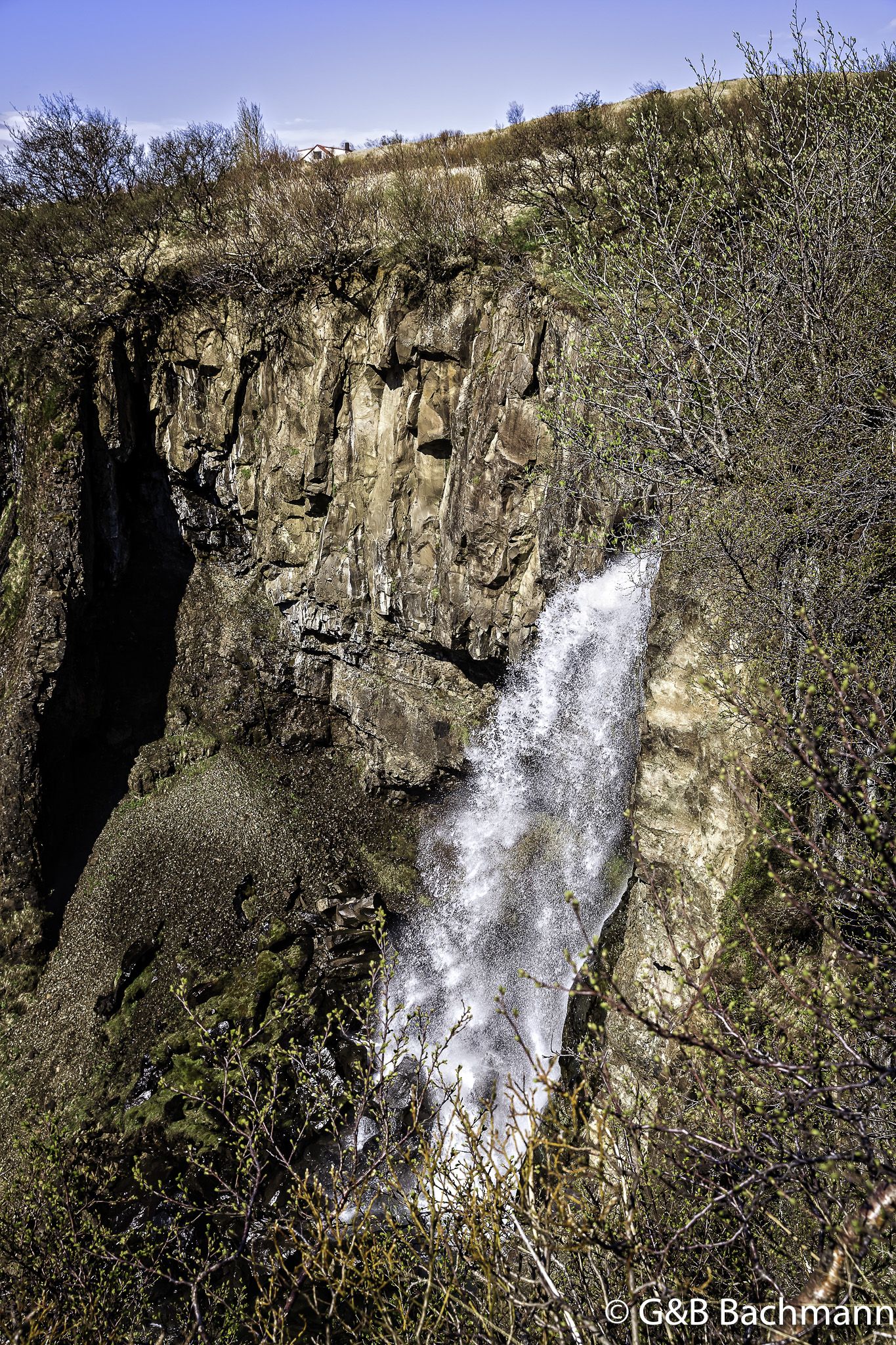 201505_Svartifoss-3-Modifier.jpg