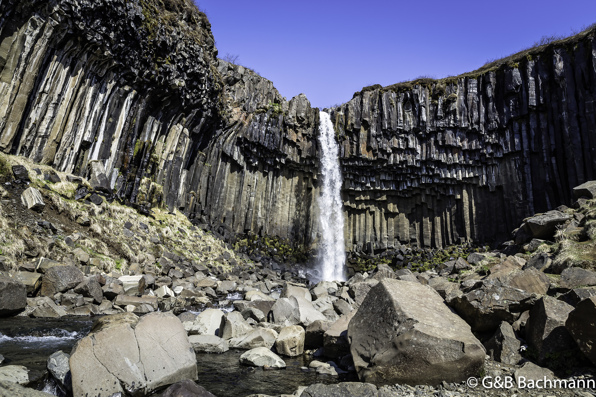 201507_Svartifoss-1-Modifier.jpg
