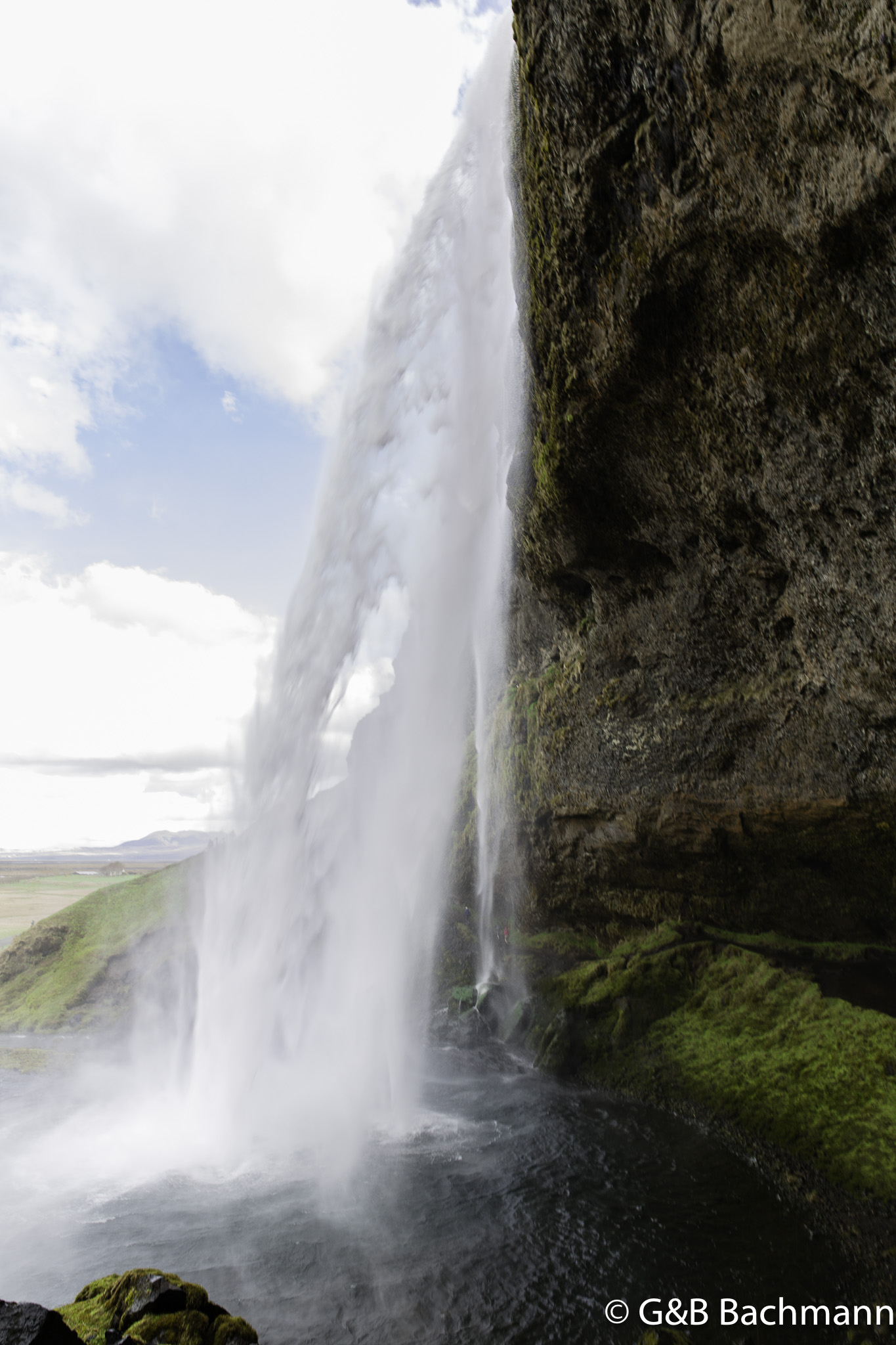 201505_Seljalandsfoss-11.jpg