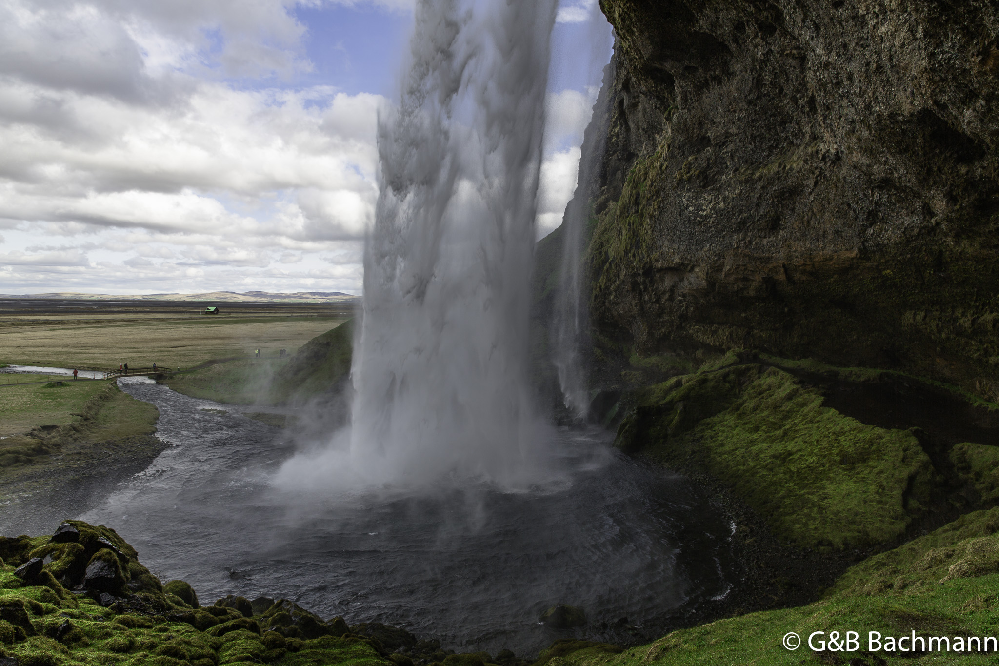 201505_Seljalandsfoss-15.jpg