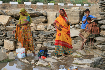 20100409_Udaipur_Pichola-Lake_Jojowar_2016.jpg