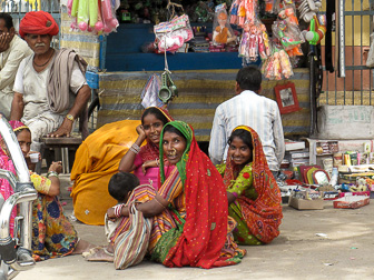 20100408_Market_Noria_Bats_1380.jpg