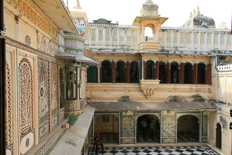 20100409_Udaipur_Pichola-Lake_Jojowar_1885-Edit.jpg
