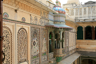 20100409_Udaipur_Pichola-Lake_Jojowar_1886-Edit.jpg