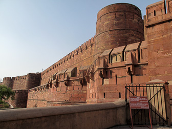 20100412_Red-Castle-Agra_2526.jpg