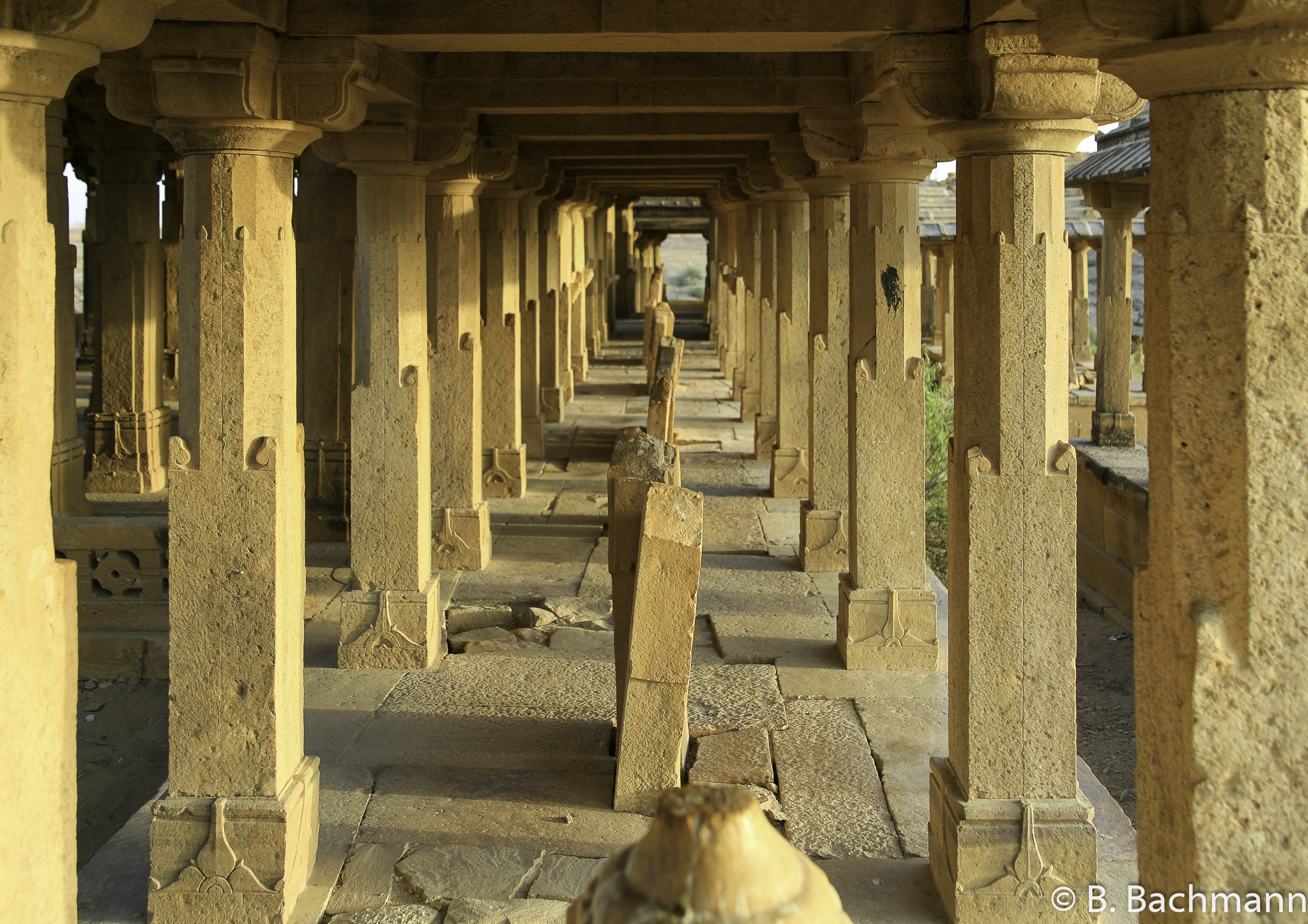 20100405_Cenotaphes_Bara-Bagh_0654-Edit.jpg