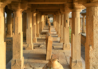 20100405_Cenotaphes_Bara-Bagh_0654-Edit.jpg