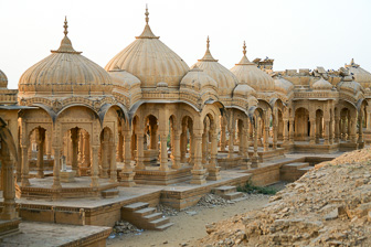 20100405_Cenotaphes_Bara-Bagh_0666.jpg