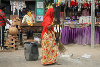 20100408_Market_Noria_Bats_1473-Edit.jpg