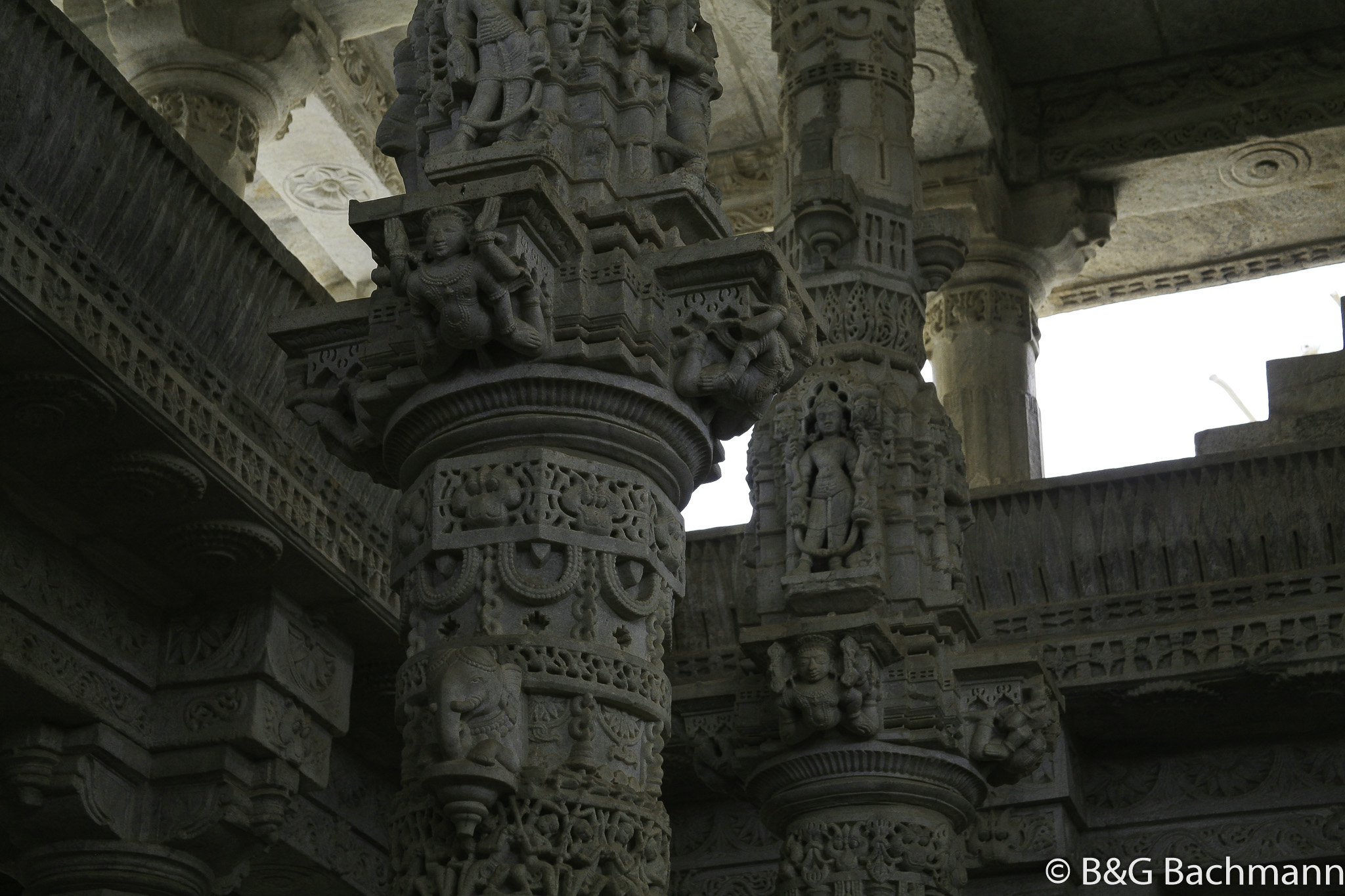 20100408_Ranakpur_Temples-Jain_1694.jpg