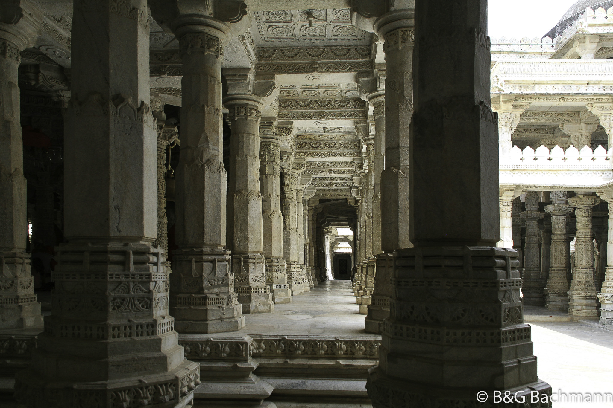 20100408_Ranakpur_Temples-Jain_1700-Edit.jpg
