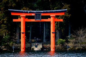 Torii_Lac_Ashi_Hakone_09-58.jpg