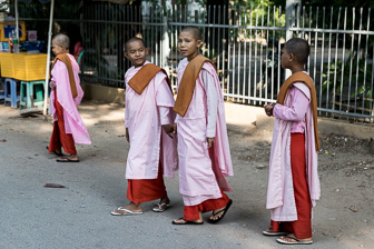 Myanmar_Mandelay_Shwe-Nandaw-2.jpg