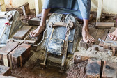 Myanmar_Mandelay_Gold-Leaf-Workers-13.jpg