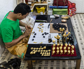 Myanmar_Mandelay_Gold-Leaf-Workers-18.jpg