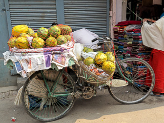 Bhaktapur_Swyambhunath_0115.jpg