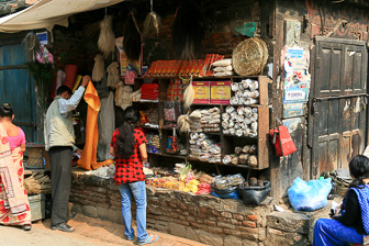 Bhaktapur_Swyambhunath_0243.jpg