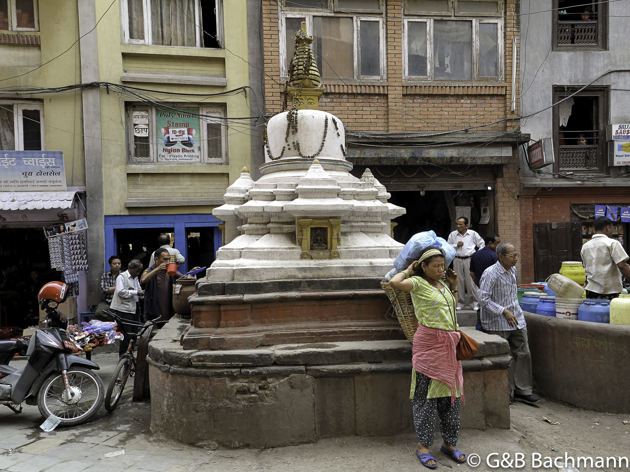 Bhaktapur_Swyambhunath_0135.jpg