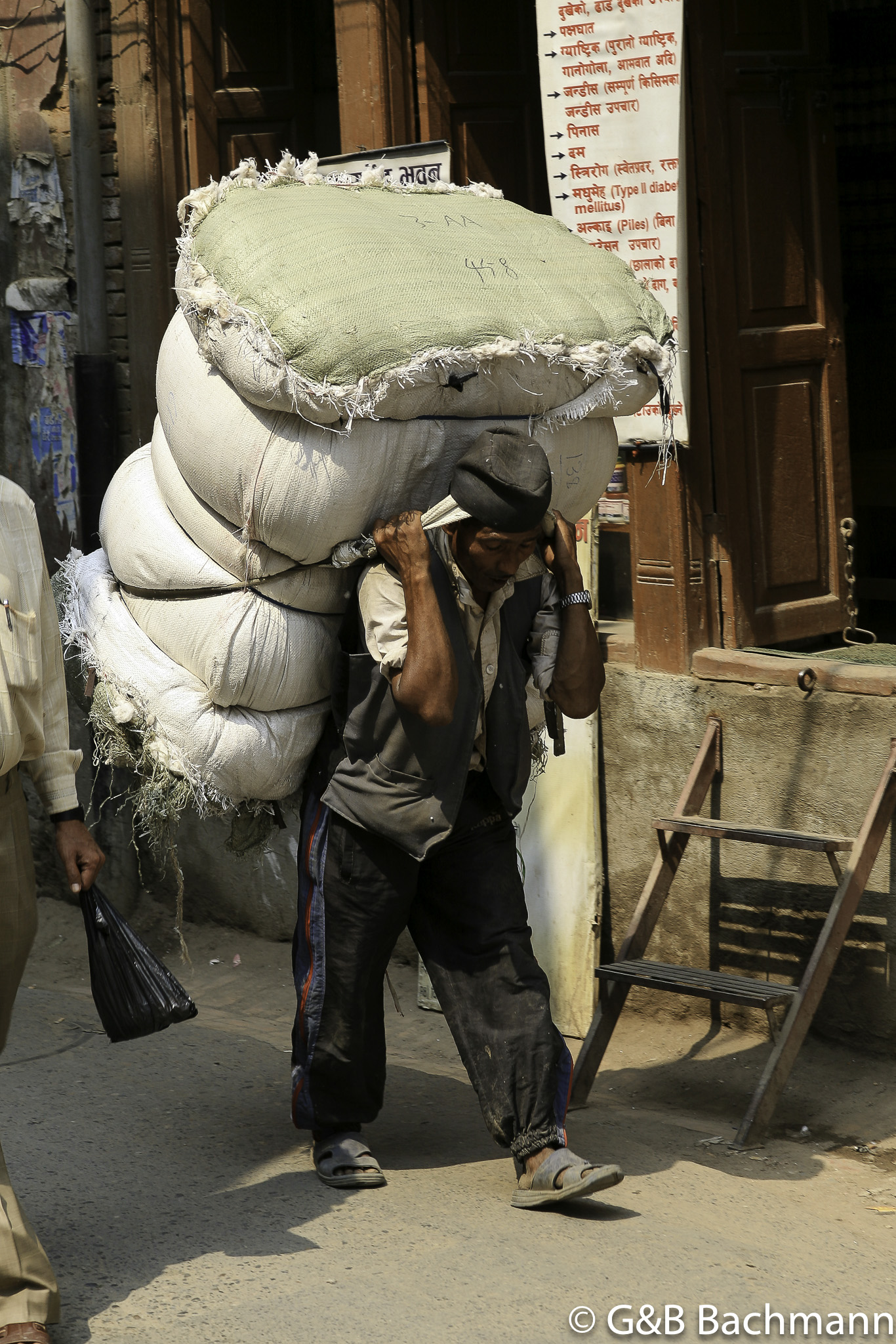 Bhaktapur_Swyambhunath_0323.jpg