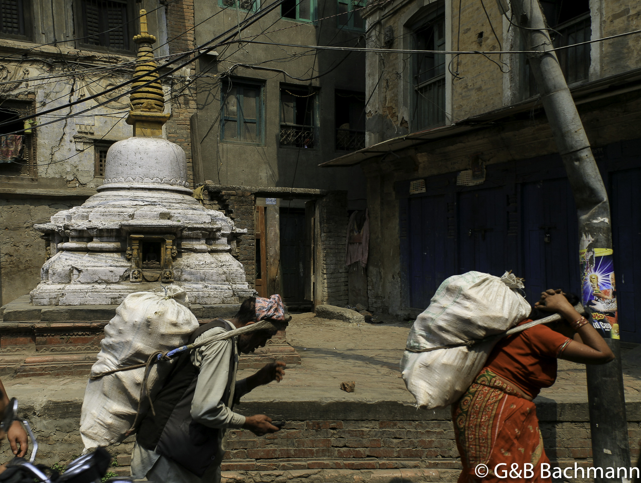 Bhaktapur_Swyambhunath_0325.jpg