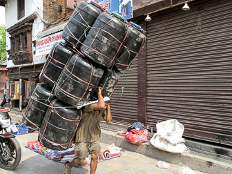 Bhaktapur_Swyambhunath_0121.jpg