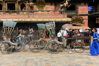 Bhaktapur_Swyambhunath_0274.jpg
