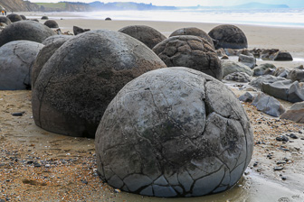 12.0 Moeraki Boulders 12.0 Moeraki Boulders