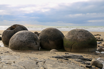 12.0 Moeraki Boulders