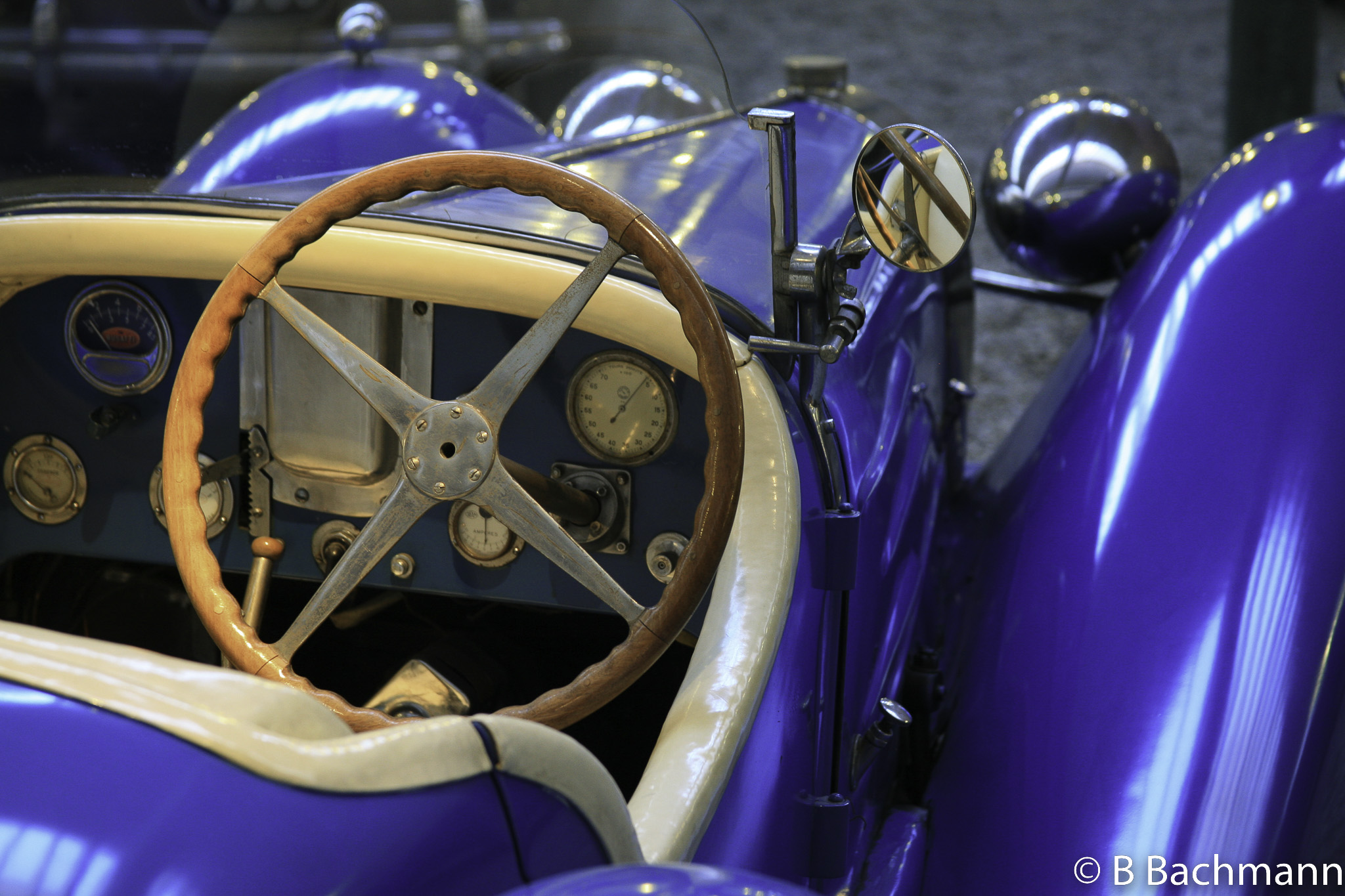 1002_Bugatti.jpg