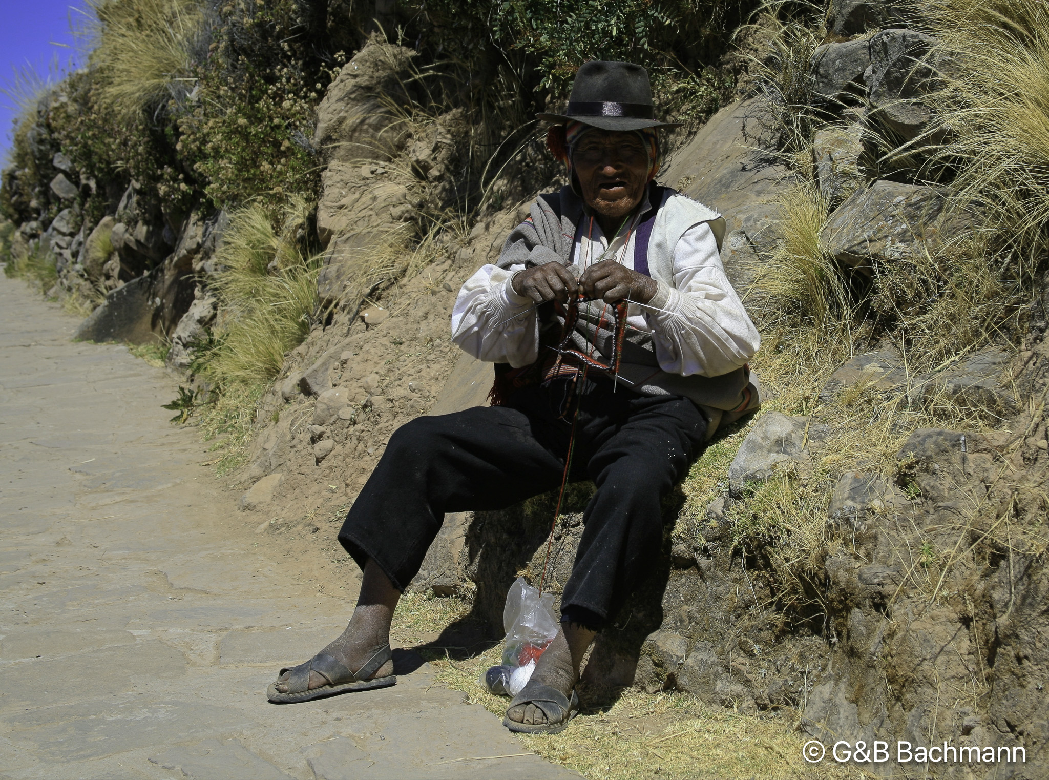 1209_Knitting_man_Taquile_Peru-Modifier.jpg