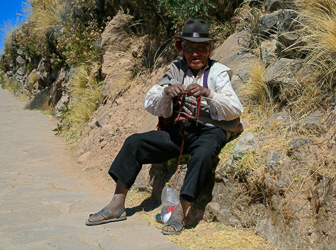 1209_Knitting_man_Taquile_Peru-Modifier.jpg