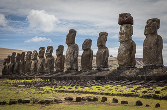 201812-Moai_Easter-Island.jpg