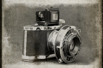 202112_Old_Camera.jpg